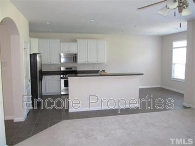 Photo - 6824 Middleboro Dr