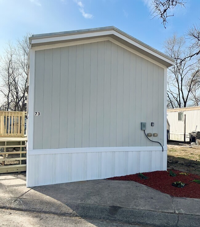 Photo - 110 N Michigan St