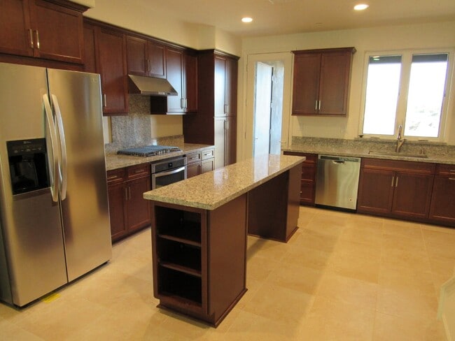 Photo - Stunning 3 Bed/3.5 Bath Townhome Walking Distance to BART