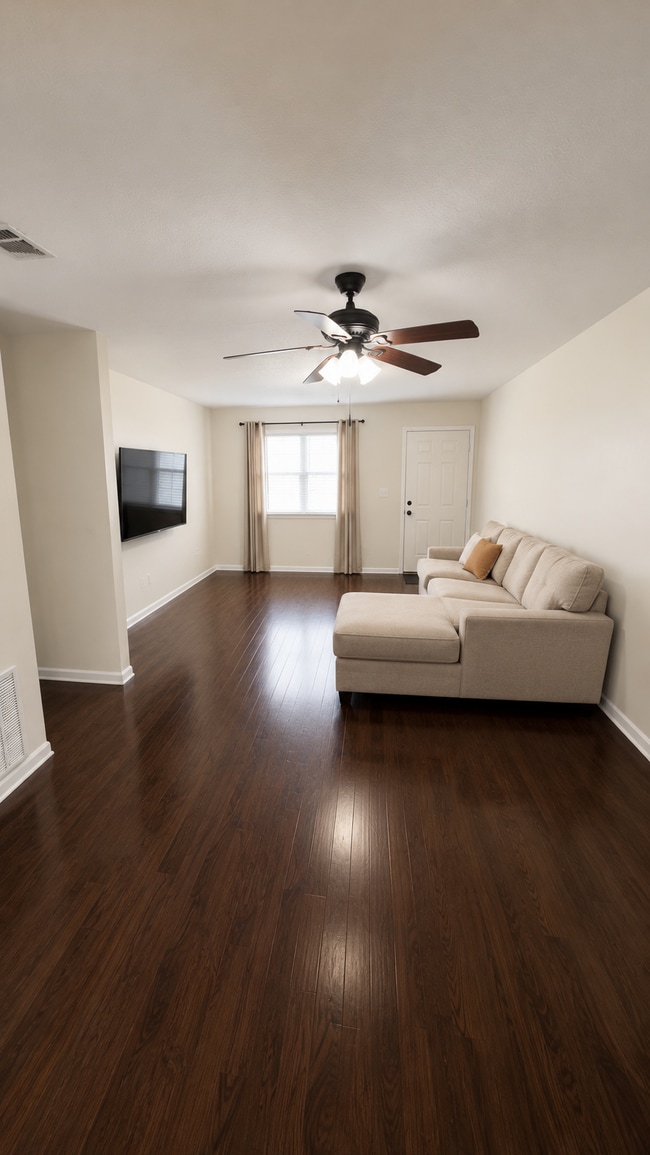 Photo - 426 N Donahue Dr Unit 14