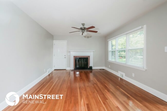 Photo - 331 Skyview Dr