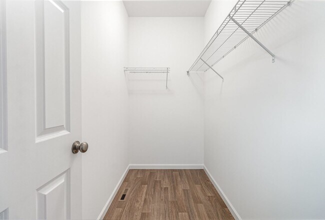 Photo - 7870 Briarwood Dr