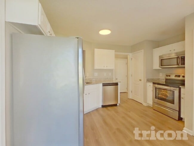 Photo - 929 Corvus Ct
