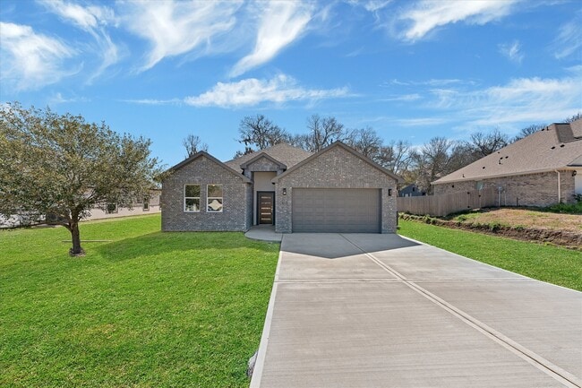 Photo - 939 Lake View Dr