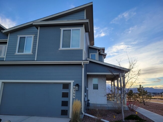 Building Photo - 6309 Moor Grass Hts