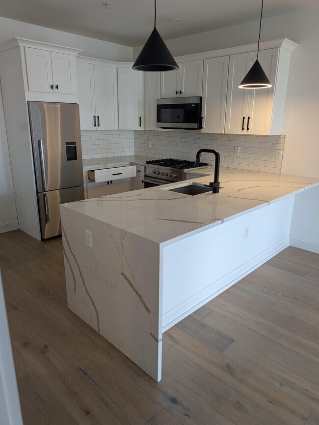 Photo - 580 Palisade Ave Unit 302