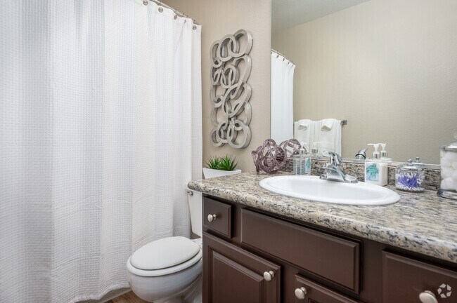 2BR, 2BA - 881SF - First Bathroom
