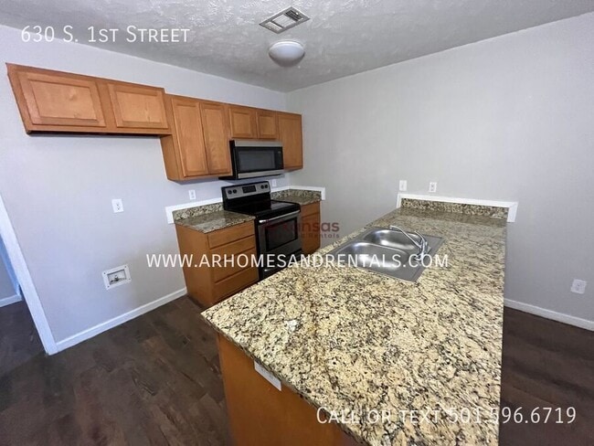 Photo - 630 S 1st St