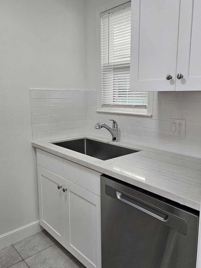 Photo - 510 Peninsula Ave Unidad 101