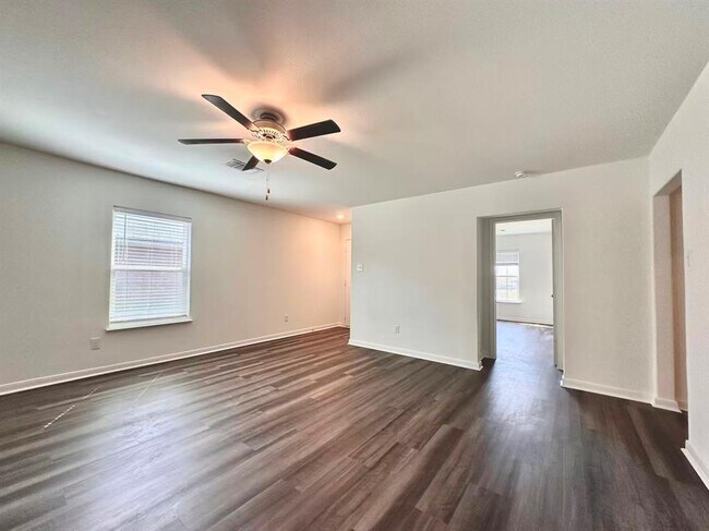 Photo - 17916 Speculator Ln