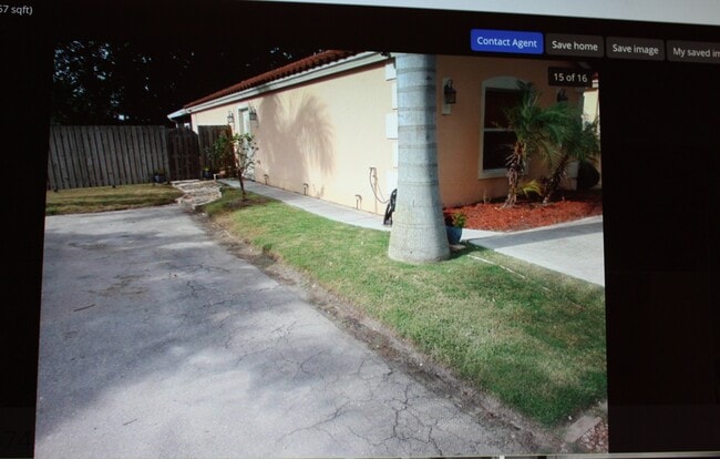 Photo - 4743 Clemens St