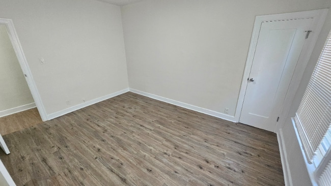 Photo - 427-431 Normandie Ave Unidad 3