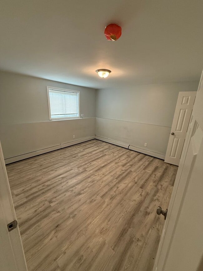 Photo - Huge 2 bed 1 Bath Utilities Included! Unit #LL
