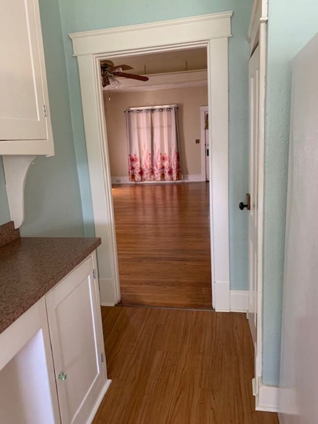 Photo - Charming 20's home