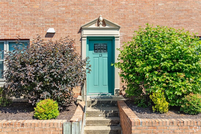 Photo - Greenbriar Gardens