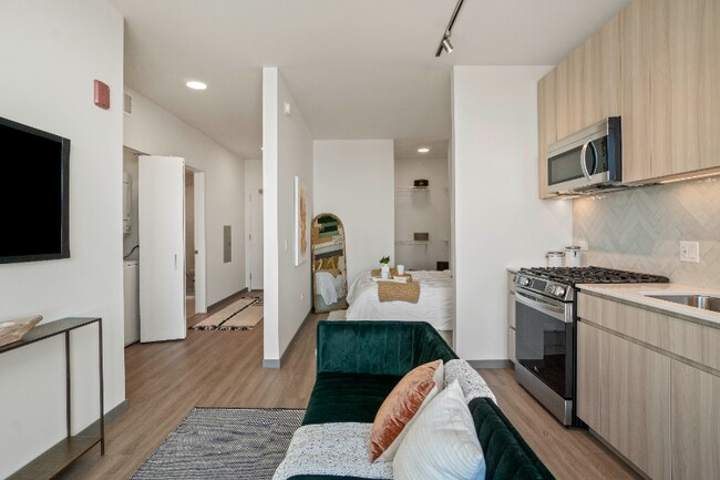 Photo - 528 S Damen Ave Unidad 1000