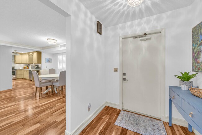Photo - 25 SE Turtle Creek Dr Unit B