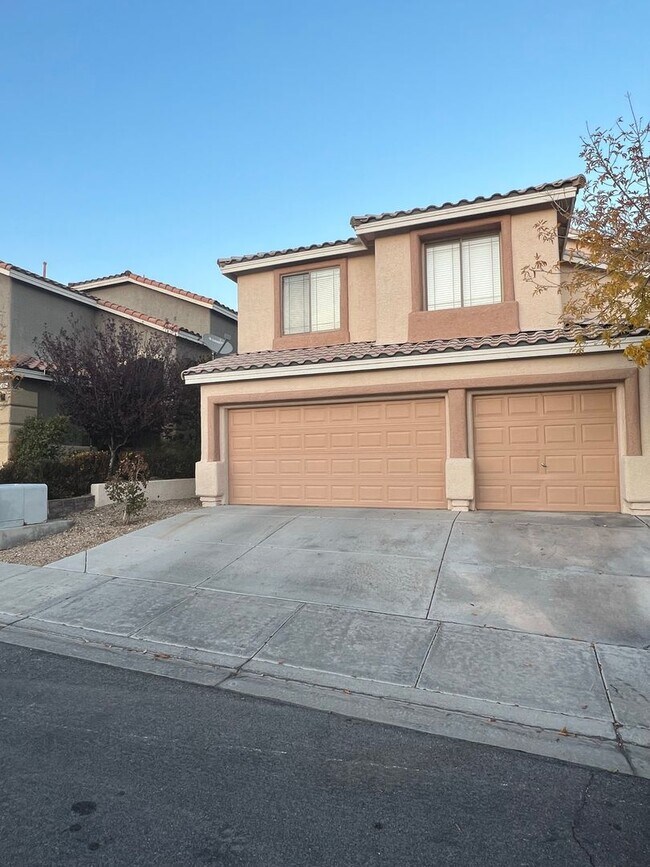Great 5 Bedroom Home in Summerlin - Great 5 Bedroom Home in Summerlin