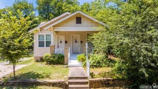 Building Photo - 408 S Booker St Rental