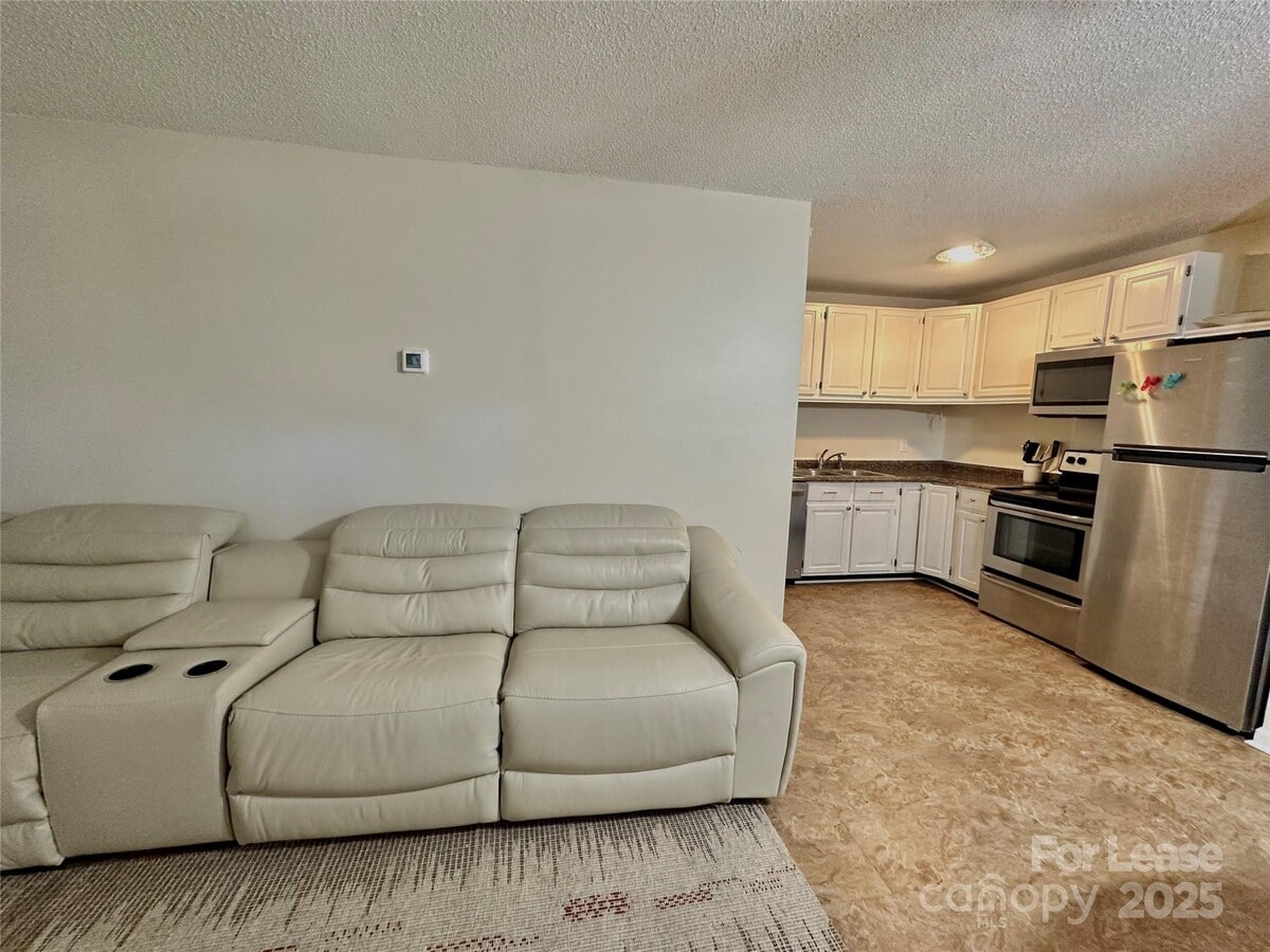 Photo - 228 N Ellis St Unit 6