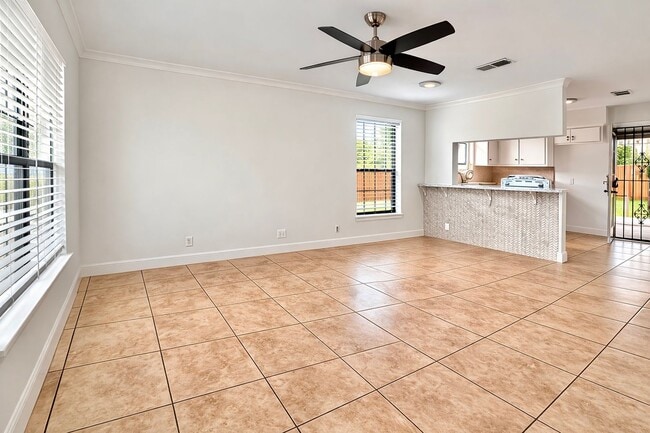 Photo - 3 BED 1.5 BATH NEW MANAGEMENT!!!