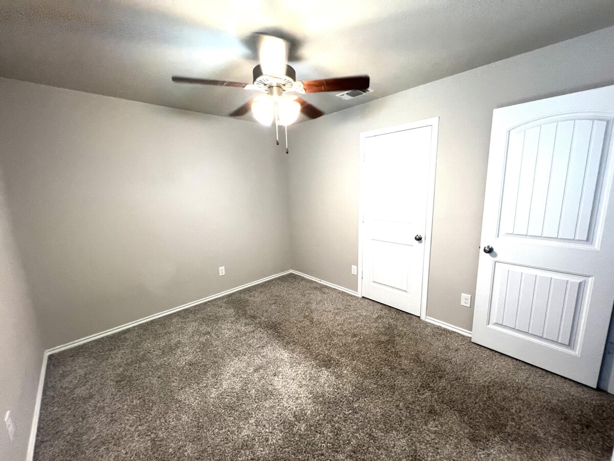 Photo - 3805 Primrose Avenue