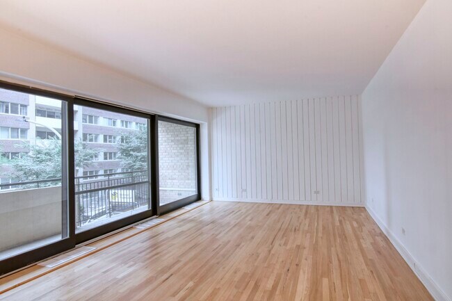 Photo - 3435 Rue Drummond Unit 43