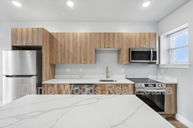 Photo - 1149 S 52nd St Unit 2
