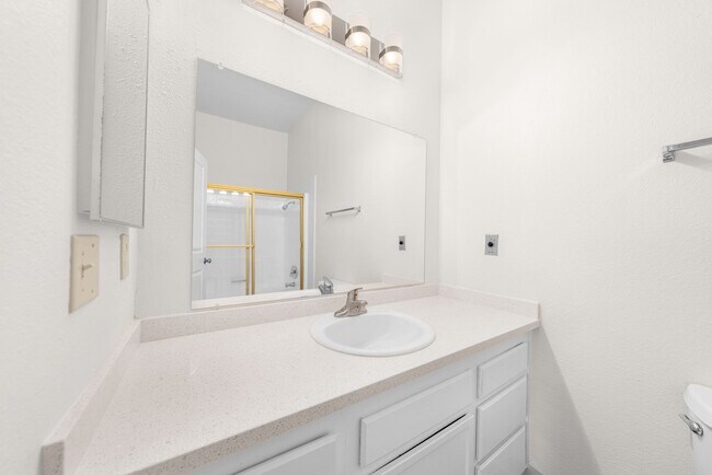 Diplomat Apartments