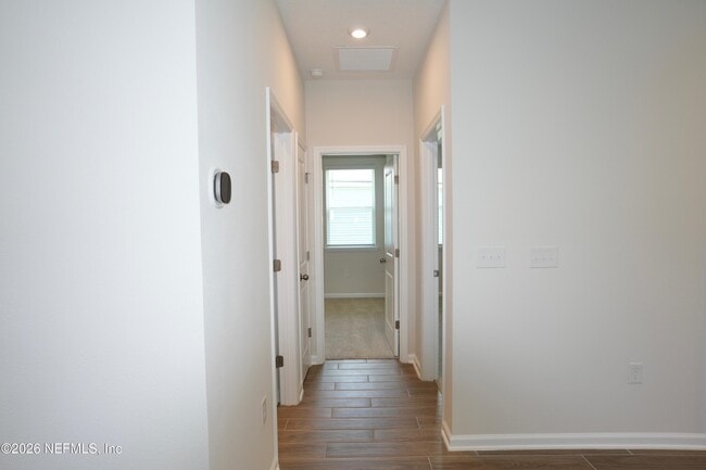 Photo - 308 Spruce Hl Pt