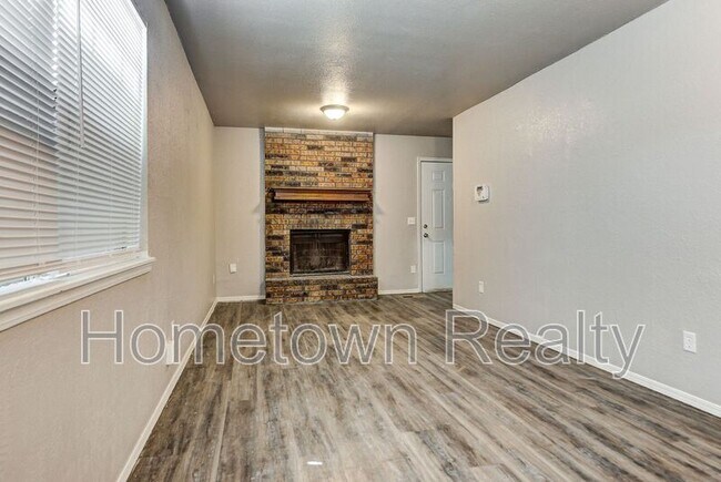 Photo - 310 NW 118th St