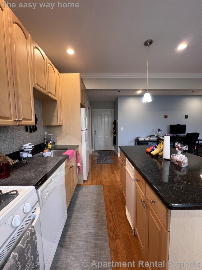 Photo - 146 Clifton St Unit #10