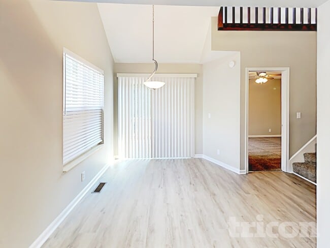 Photo - 5713 Briarwick Ct