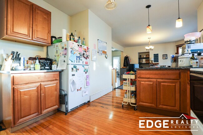 Photo - 357 Faneuil St Unit 11