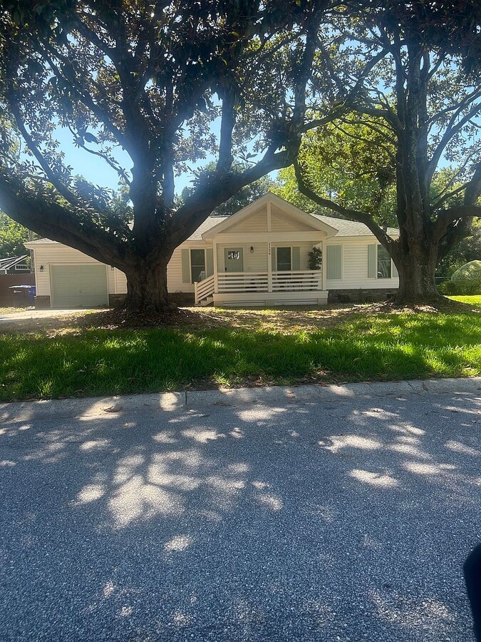 Photo - 1126 Shoreside Way