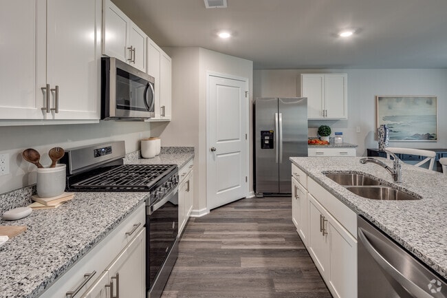 4BR, 2BA - 1,774SF Kitchen - Enclave At Ridgefield