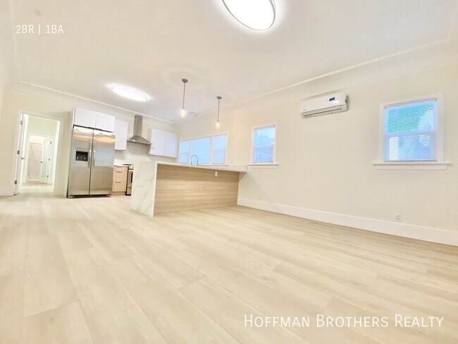 Photo - 865 N Las Palmas Ave Unit 865