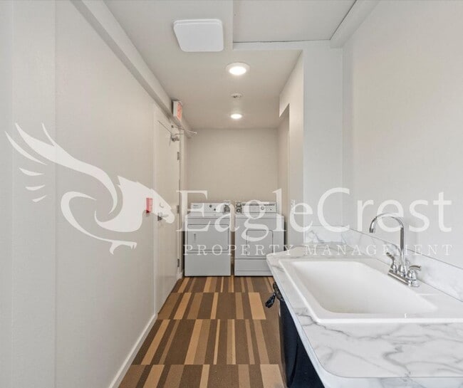 Photo - 105NSP Unit 202