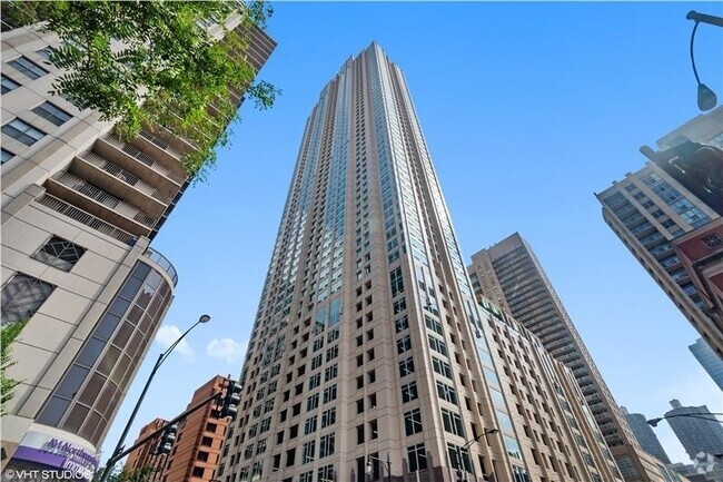 Building Photo - 33 W Ontario St Unit 26F Rental