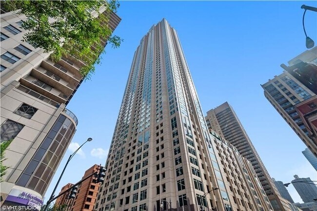 Photo - 33 W Ontario St Condo Unit 26F