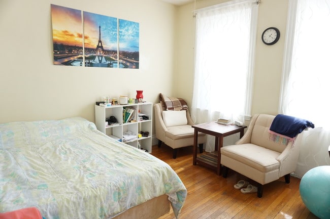 Photo - 159 Kelton St