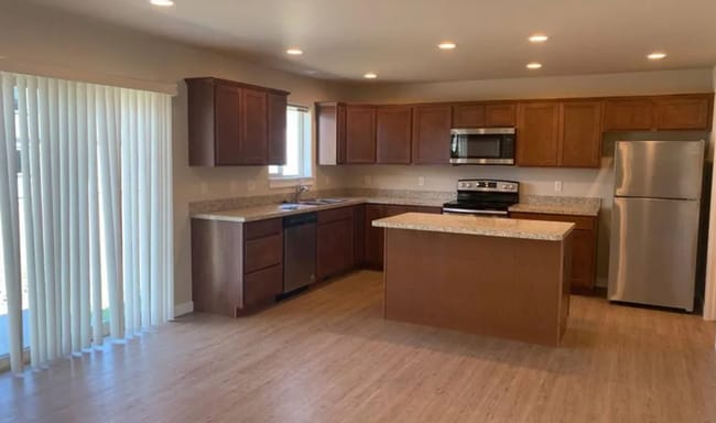 Photo - 1305 Bunson Blvd Unit B