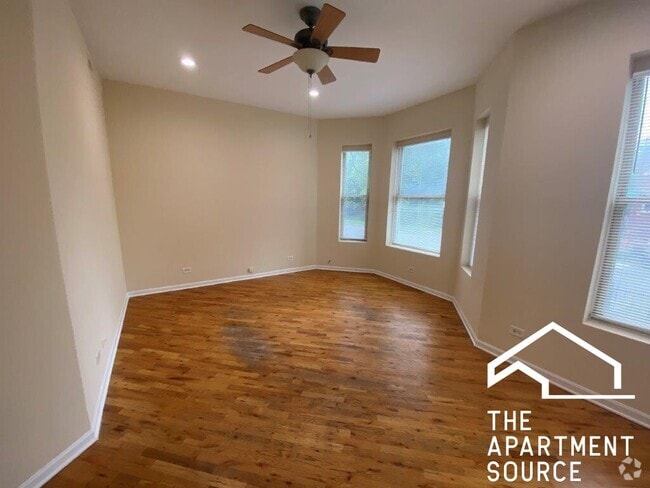 Building Photo - 2300 S Ridgeway Ave Unit 2N Rental