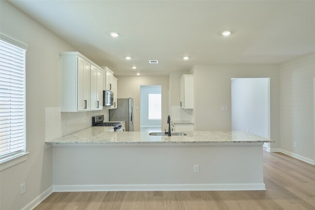 Photo - 21554 Bluebonnet Bay Dr