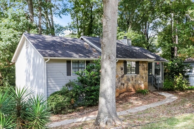 Photo - 3824 Skidmore Dr
