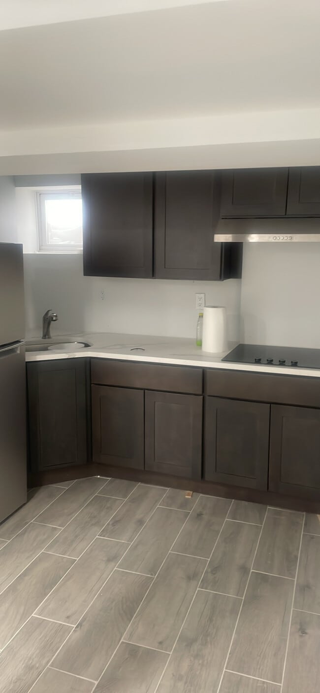 Photo - 541 Forest St