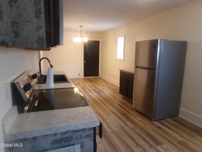 Photo - 12 1/2 E Clinton St Unit 2