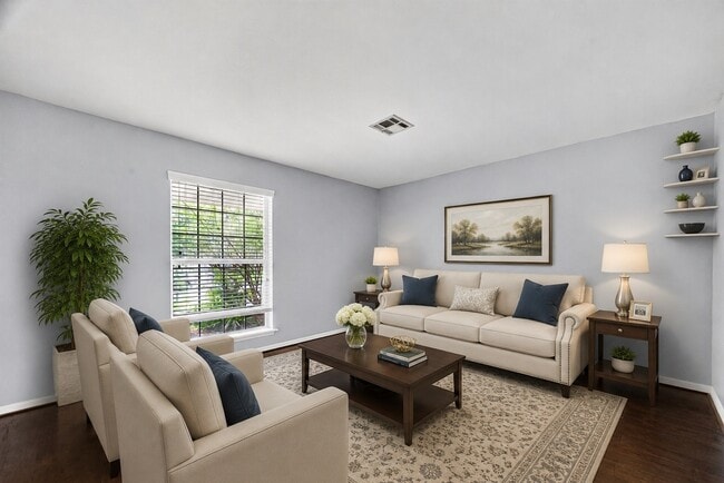 Photo - 811 Thicket Ln