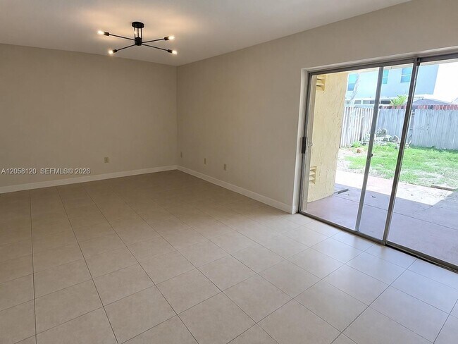 Photo - 932 W 80th Pl
