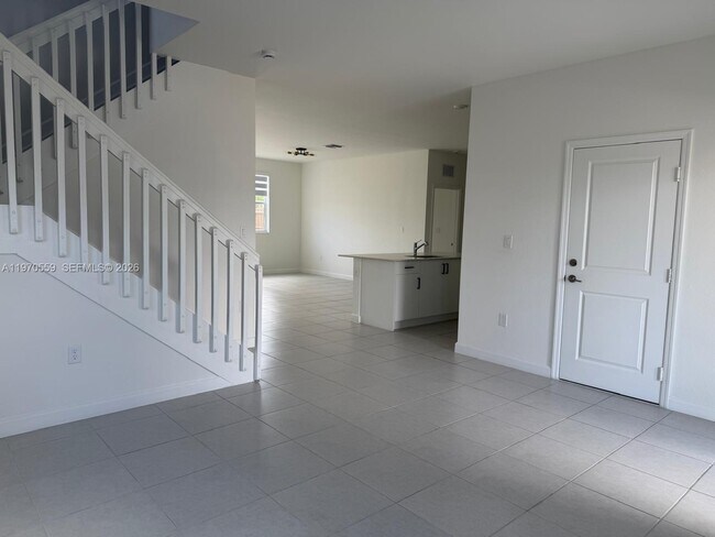 Photo - 2638 SE 9th St